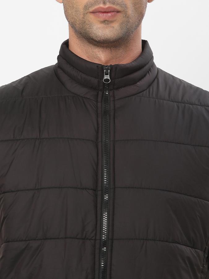 R&B Men's Sleeveless Puffer Jacket image number 3