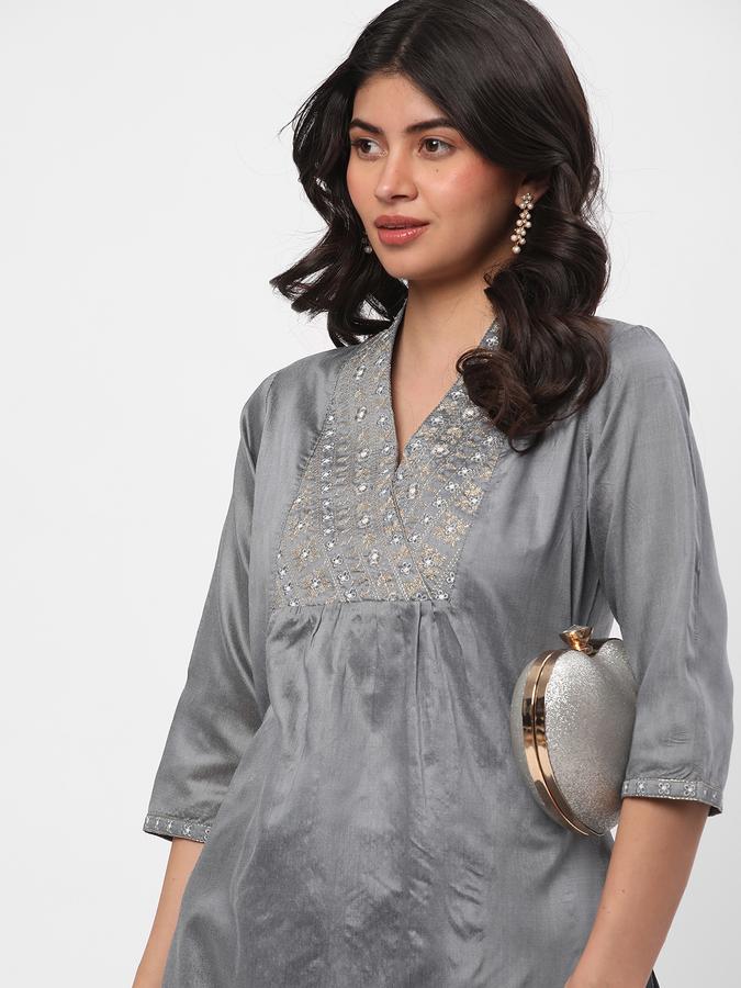 Women Polyester Blend Embroidered Kurta And Pants Set