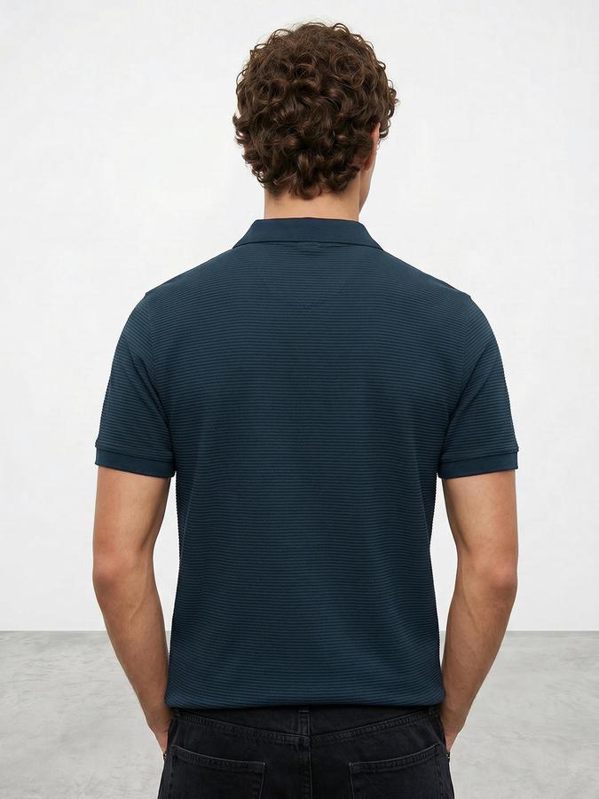 R&B Green Men Textured Short Sleeves Tshirt