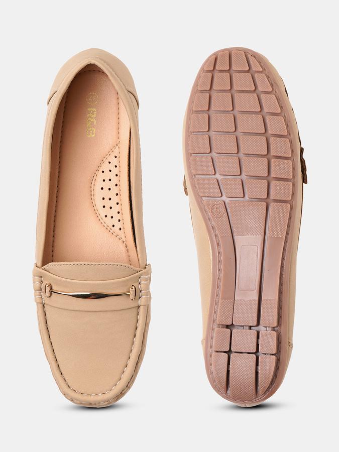 R&B Women Nude Casual Shoes image number 3