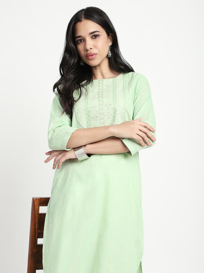 Women Cotton Regular Fit Round Neck Embroidered Kurta