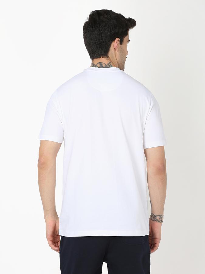 Men Colourblock Regular Fit Crew-Neck T-Shirt image number 3