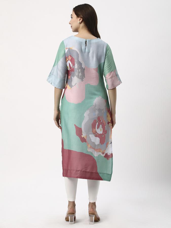 Women Rayon Regular Fit Round Neck Printed Kurta