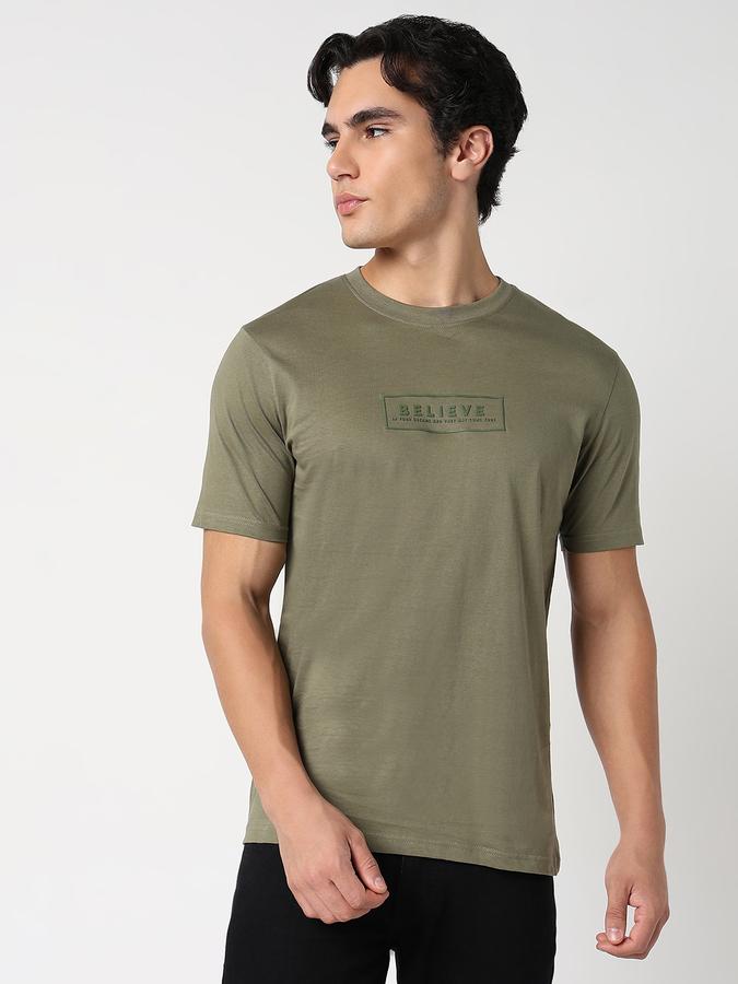 Solid Men Round Neck T-Shirt  image number 0