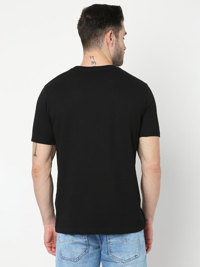 Men Patterned Regular Fit Crew-Neck T-Shirt image number 3