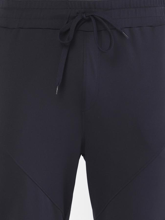 R&B Men Track Pants & Joggers image number 3