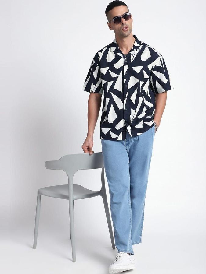 R&B Men Navy Blue Geometric Print Half Sleeves Cuban Collar Shirt