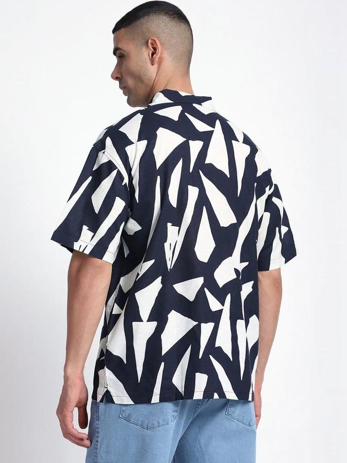 R&B Men Navy Blue Geometric Print Half Sleeves Cuban Collar Shirt