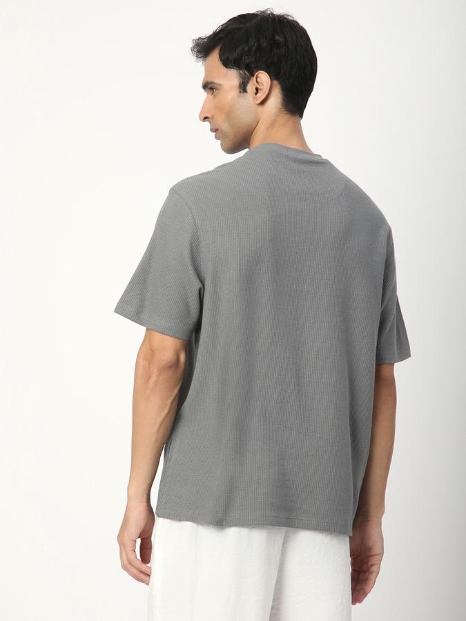 Men Polycotton Regular Fit Crew Neck Textured T-shirt