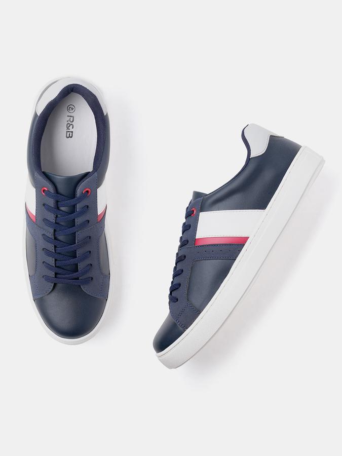 Men Colourblock Lace-Up Sneakers image number 0