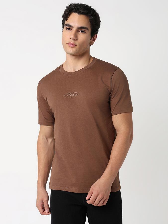 Solid Men Round Neck T-Shirt image number 0