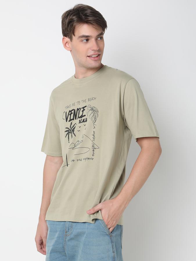 Men Graphic Print Relaxed Fit Crew-Neck T-Shirt image number 1