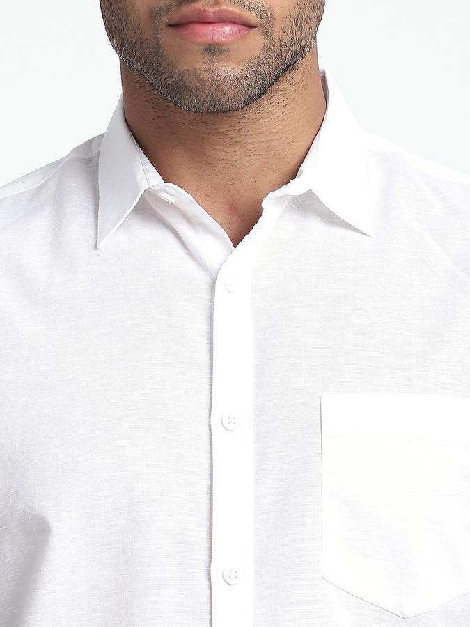 Men Cotton Regular Fit Button-Down Collar Solid Shirt