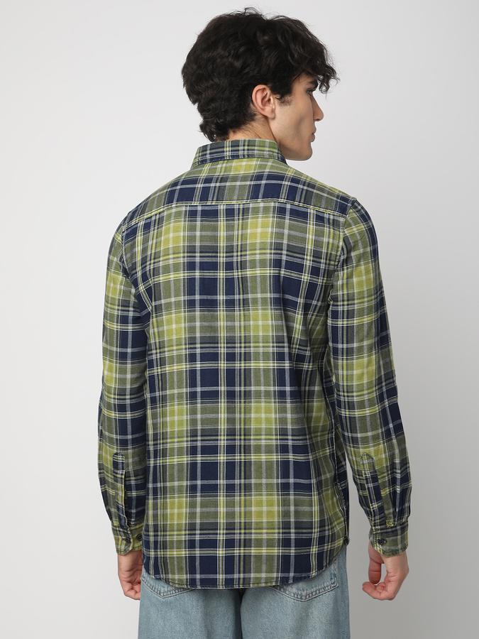 Men Checkered Casual Shirt image number 2