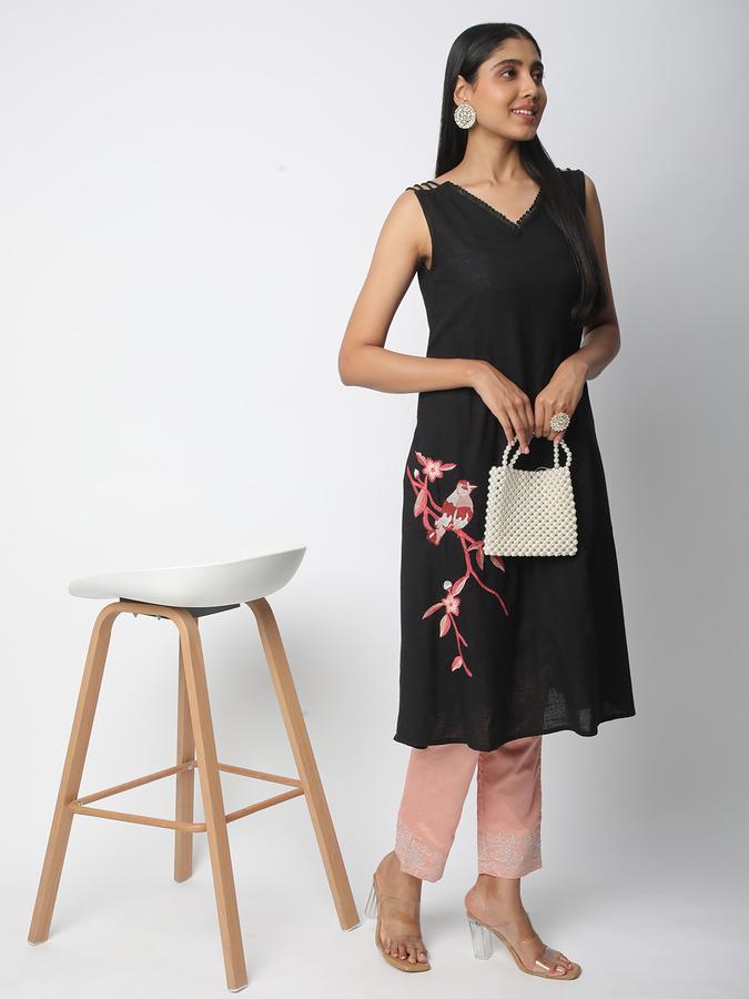 Women Embroidered Straight Kurta image number 1