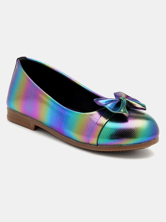 Girls Slip-On Shoes image number 2