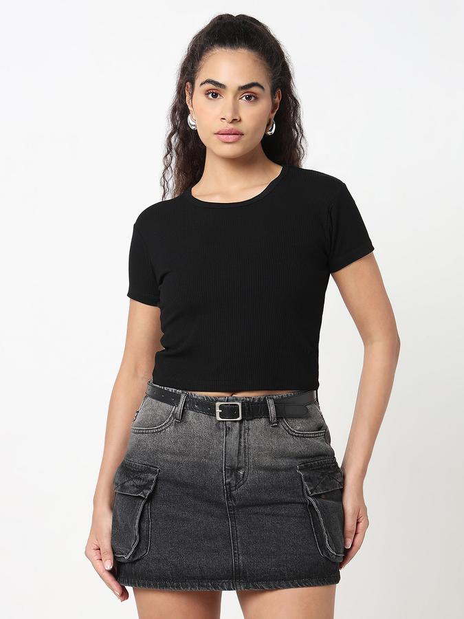 R&B Women Black Solid Ribbed Top