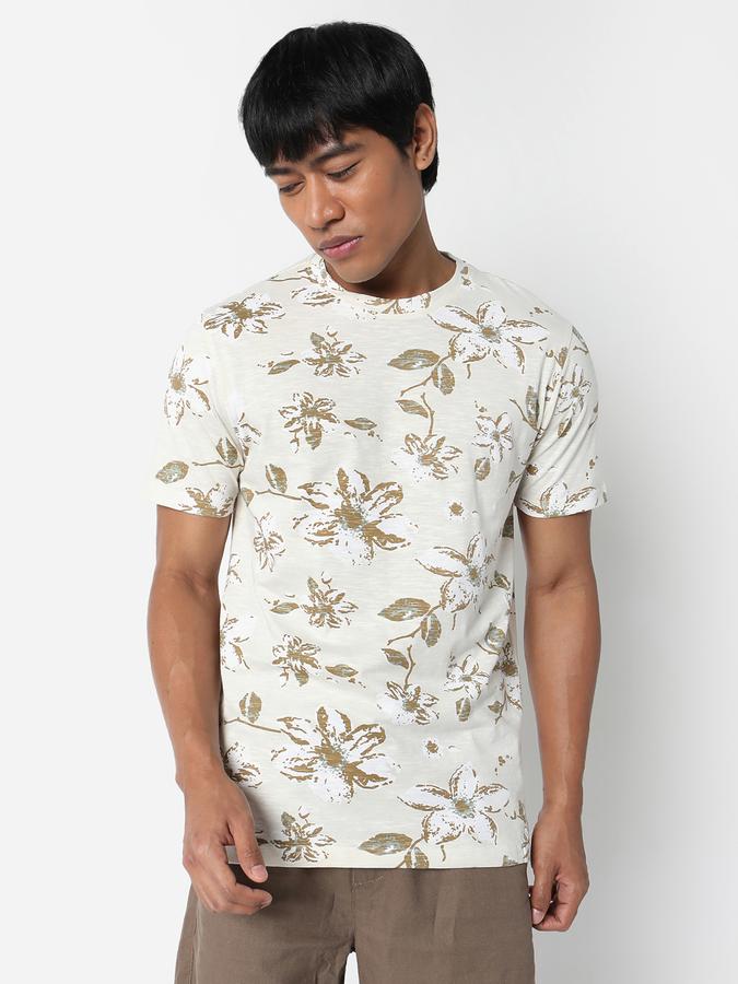 Men Floral Print Round-Neck T-Shirt image number 0