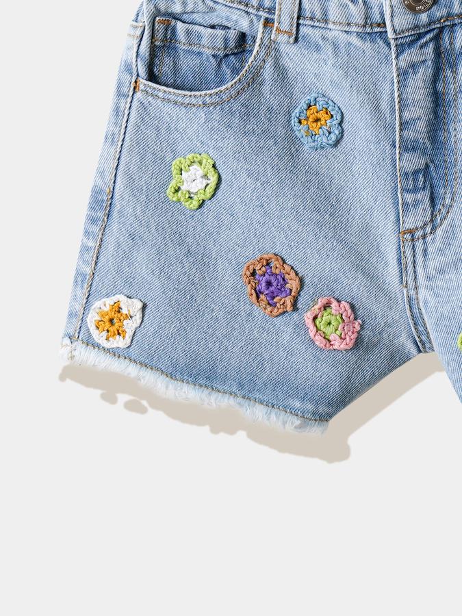 Girls Cotton Regular Fit Zip Fly Frayed Hem Shorts