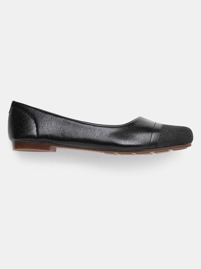 Women Embellished Slip-On Casual Shoes image number 1