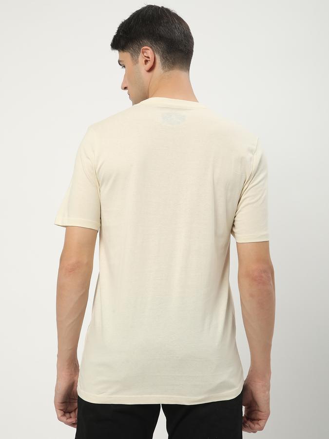 Men Typographic Print Regular Fit Crew-Neck T-Shirt image number 2