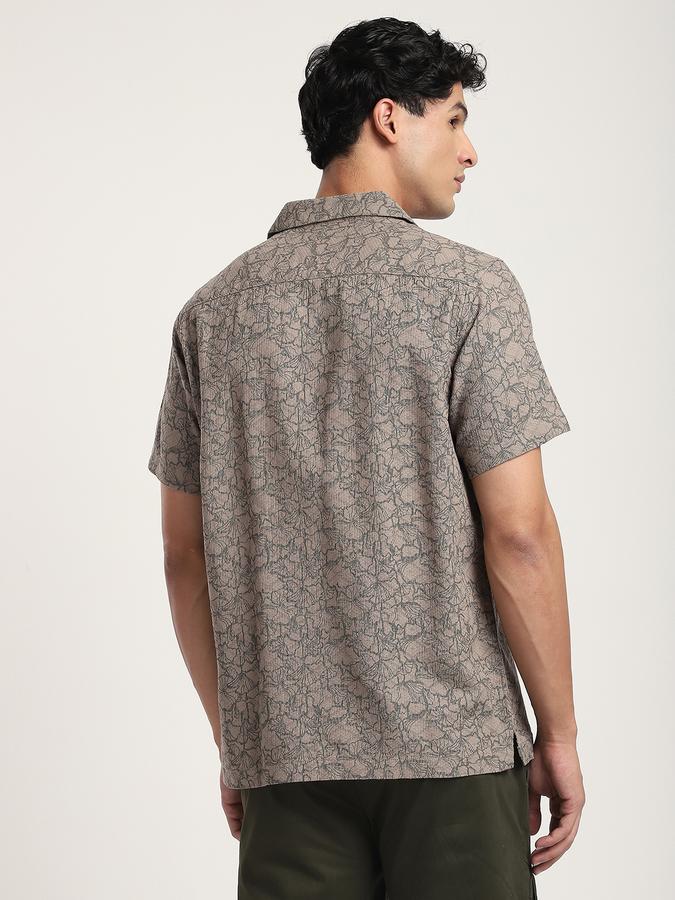 Men Cotton Relaxed Fit Spread Collar Graphic Shirt