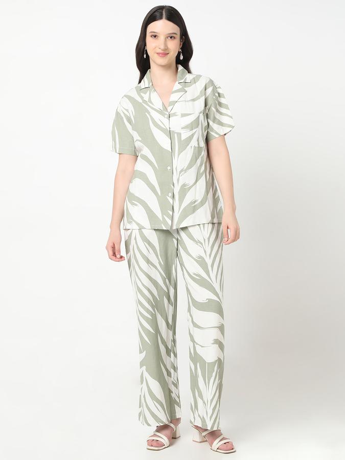 Women Poly Blend Wide Leg Mid Rise Printed Trousers