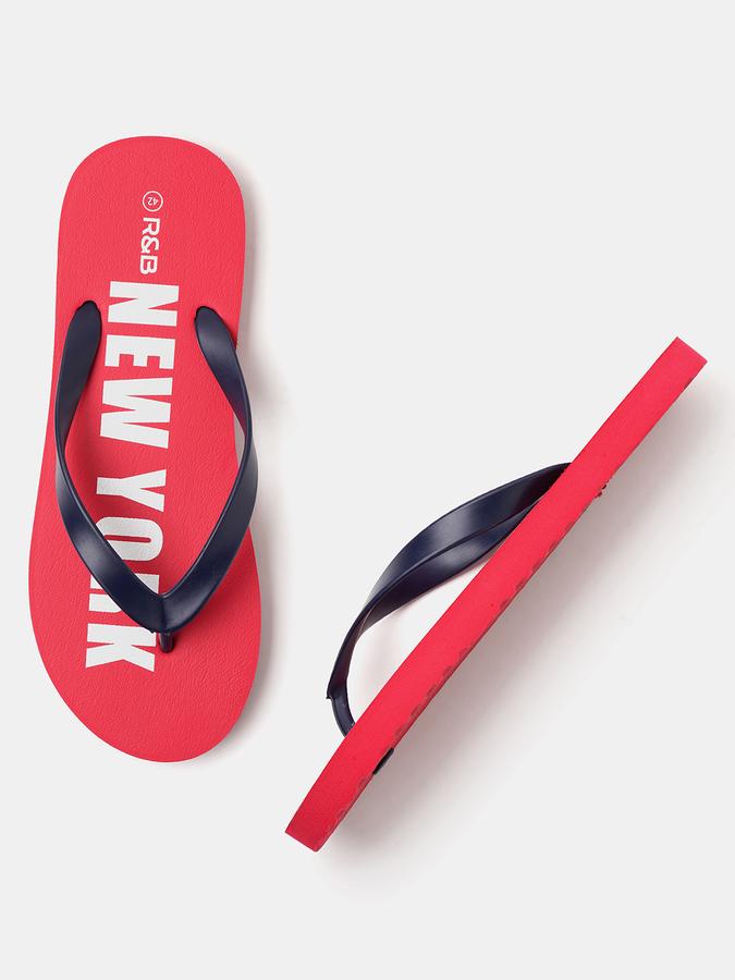 Men Typographic Print Thong-Style Flip-Flops