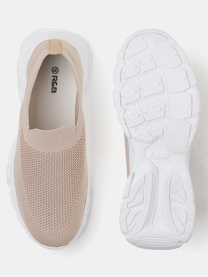 Women Round-Toe Slip-On Shoes image number 3