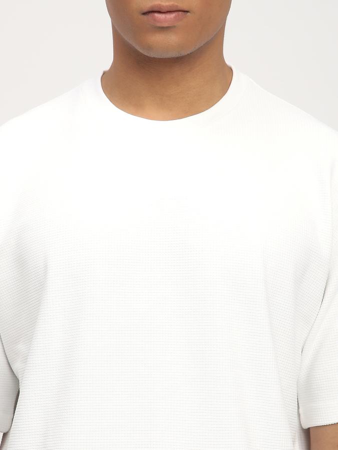 Men Polyester Regular Fit Crew Neck Textured T-shirt