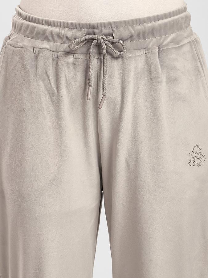 Women Polyester Regular Fit Mid Rise Solid Trousers