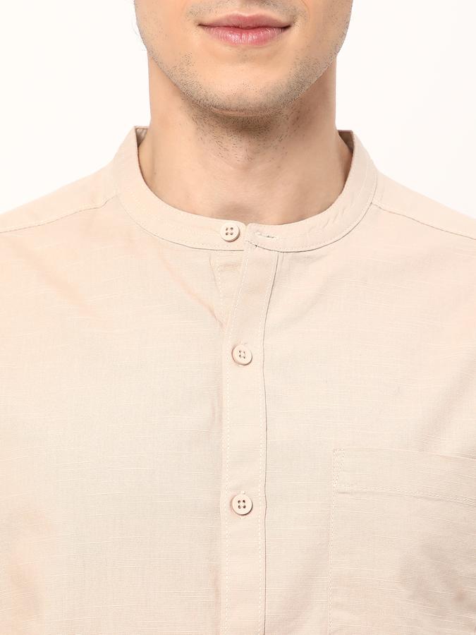 Men Regular Fit Shirt with Band Collar image number 3