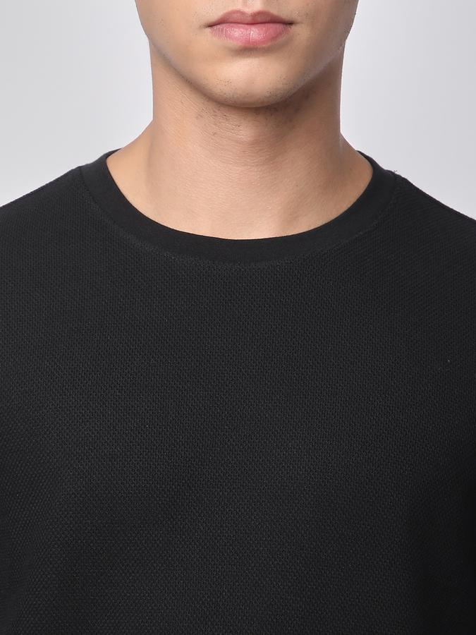 Solid Men Round Neck T-Shirt  data-index=