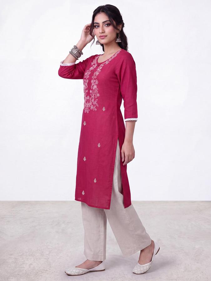 R&B Women Fuchsia Floral Embriodery Round Neck Three-Quarter Sleeves Straight Kurta