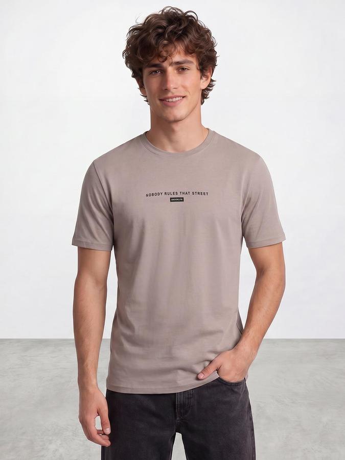 R&B Men Frappe Brown Typography Printed Pure Cotton Short Sleeves Tshirt