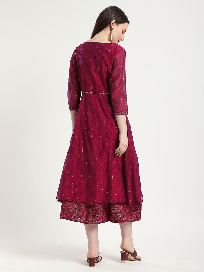 Women Viscose Blend Regular Fit U Neck Embroidered Kurta