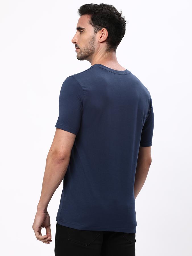 Men Crew-Neck T-Shirt image number 2