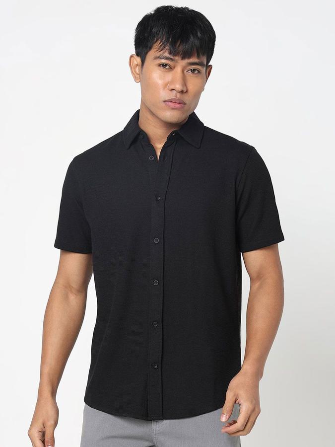 R&B Men Black Solid Half Sleeves Shirt 