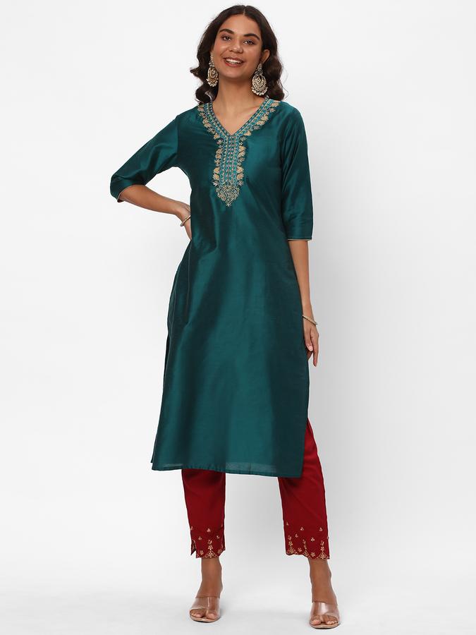 R&B Women's Embroidered Regular Straight Kurta 3-Q Sleeves image number 3