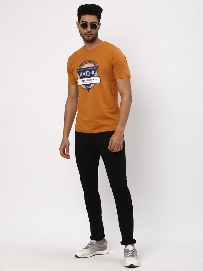 Men Typographic Print Regular Fit T-Shirt image number 1