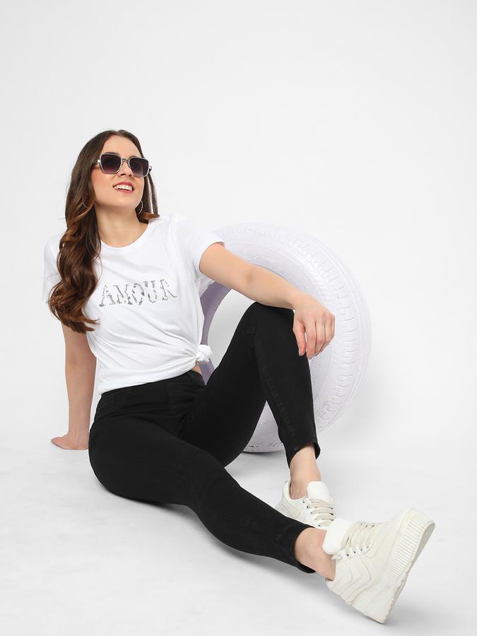R&B Women White Tops image number 1