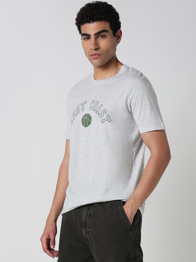 Printed Men Round Neck T-Shirt image number 2