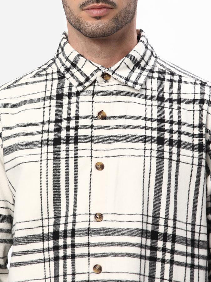 Men Checked Regular Fit Bikers Jacket image number 3