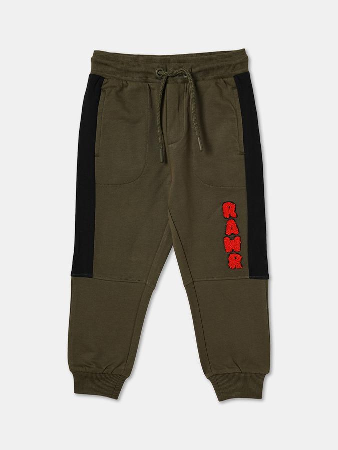Boys Casual Sweatshirt Track Pants  image number 3