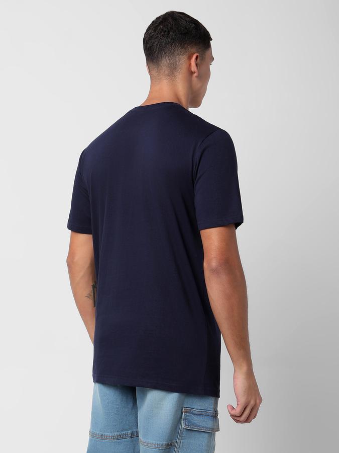 Typographic Print Round Neck T-Shirt image number 3