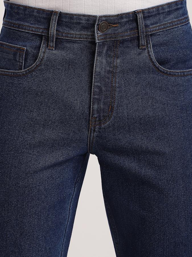 Men Cotton Blend Straight Fit Mid Rise Clean Look Jeans