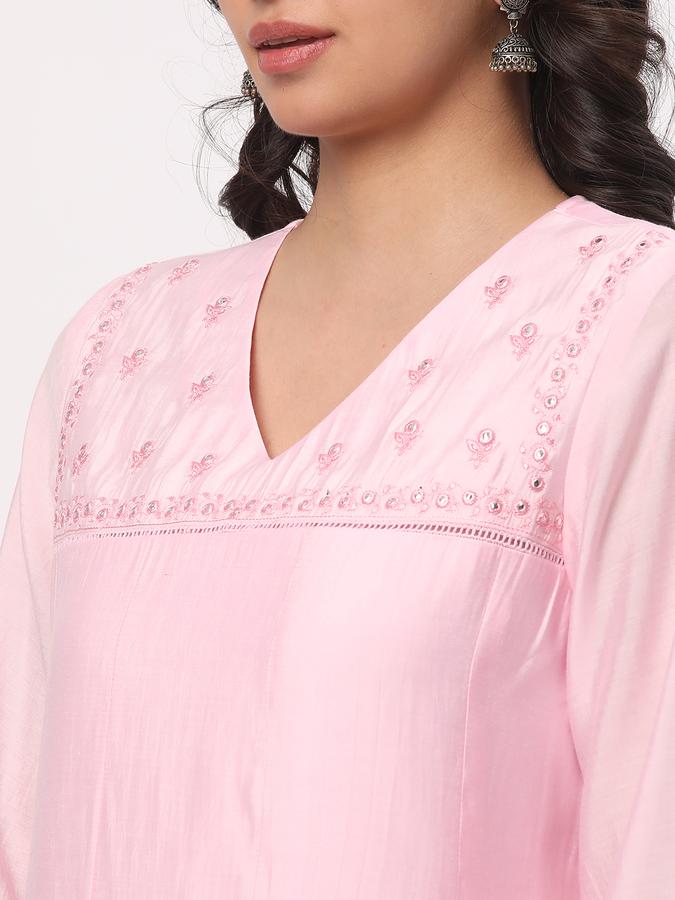 Women Poly Blend Regular Fit V Neck Embroidered Kurta