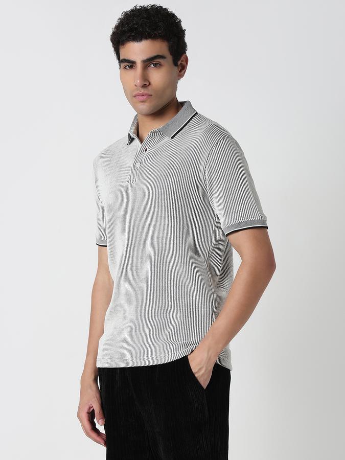 Striped Men Polo Neck T-Shirt image number 3