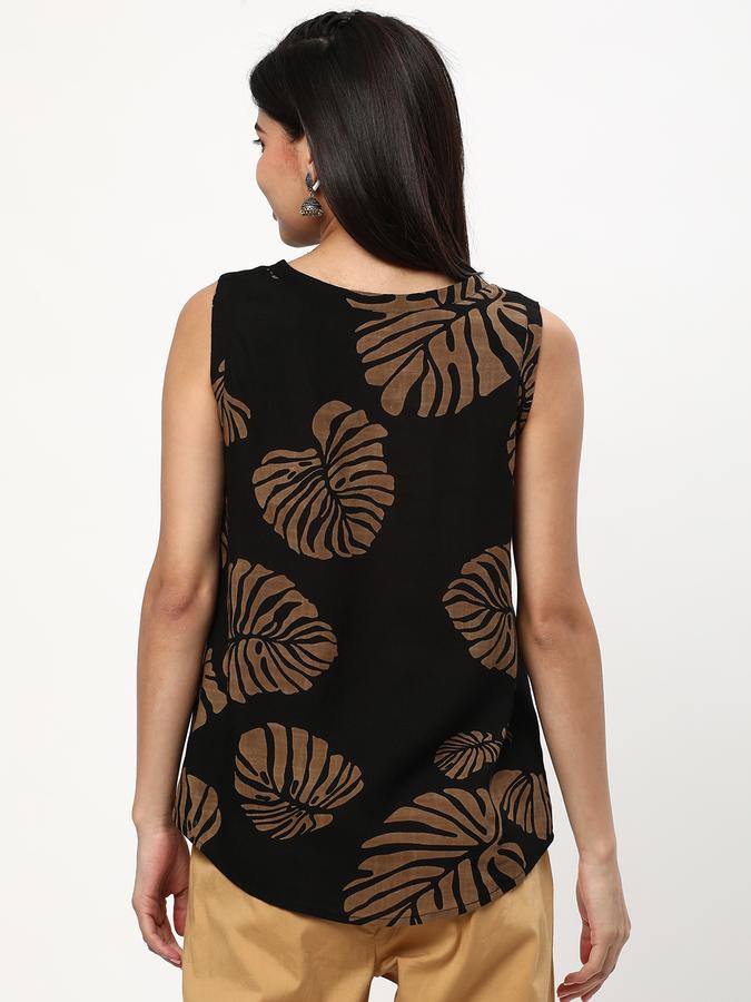 Women Leaf Print Round-Neck Tunic image number 2