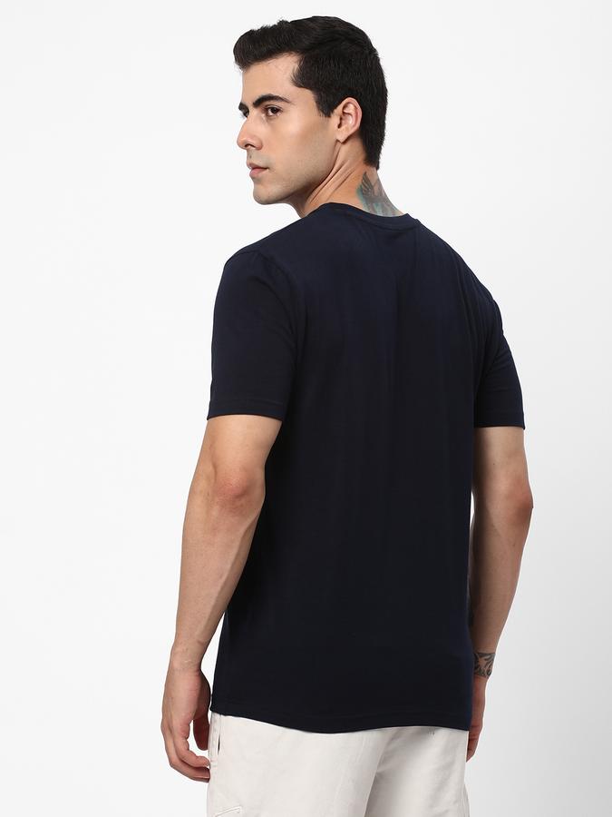 Men Typographic Print Regular Fit T-Shirt image number 2